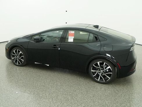 New 2026 Toyota Prius Plug-In Hybrid FWD image 37