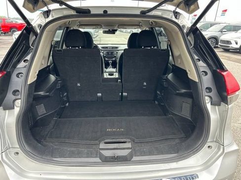 Used 2020 Nissan Rogue SV AWD/4WD image 22