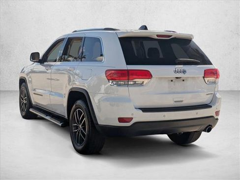 Used 2018 Jeep Grand Cherokee Laredo image 7