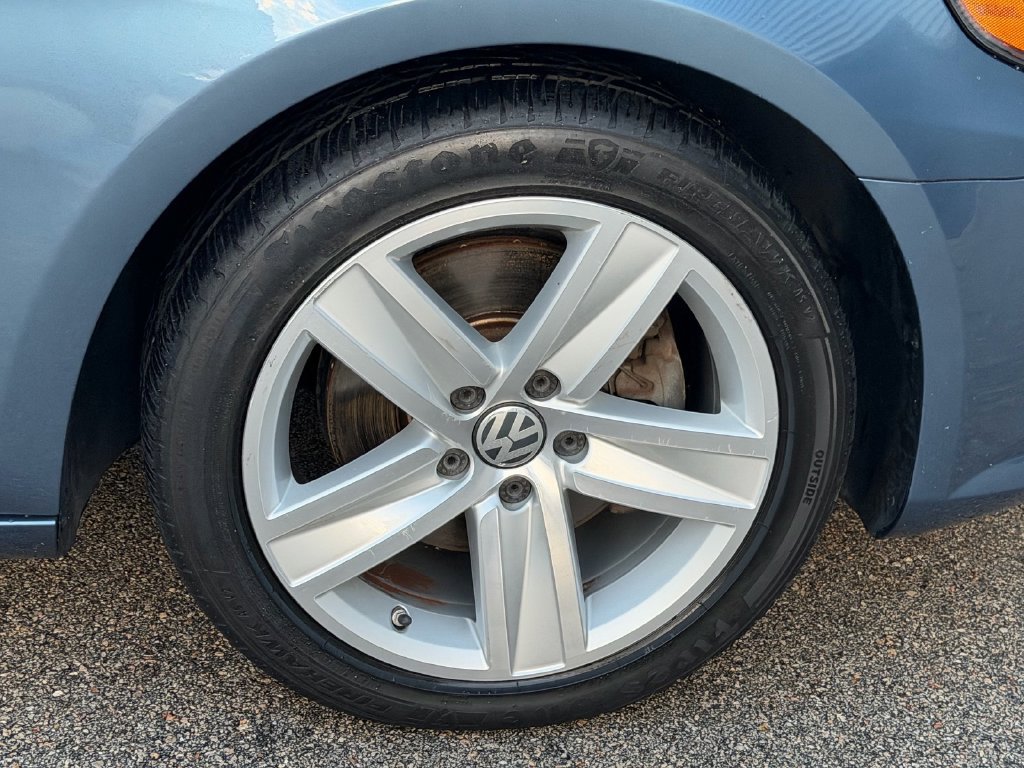 Used 2017 Volkswagen CC Sport FWD image 9