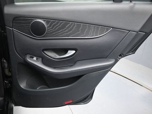 Used 2018 Mercedes-Benz GLC 300 image 27