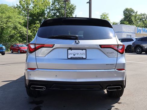 Used 2024 Acura MDX SH-AWD w/ Advance Package image 6
