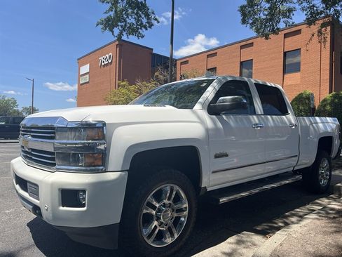 Used 2015 Chevrolet Silverado 2500 High Country w/ Duramax Plus Package AWD/4WD image 4