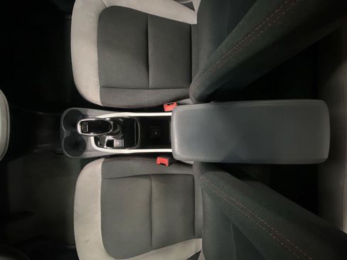 Used 2017 Chevrolet Bolt LT FWD image 25