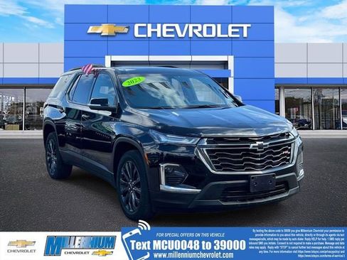 Certified 2023 Chevrolet Traverse RS AWD/4WD image 1