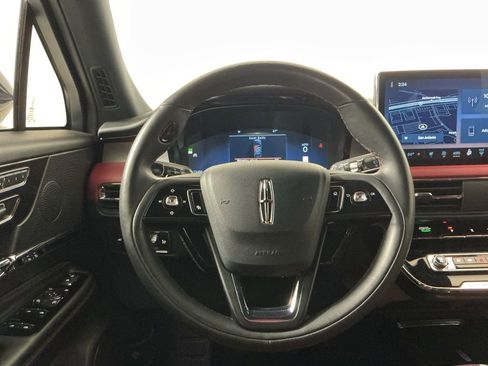 Used 2023 Lincoln Corsair Reserve w/ Equipment Group 201A image 16