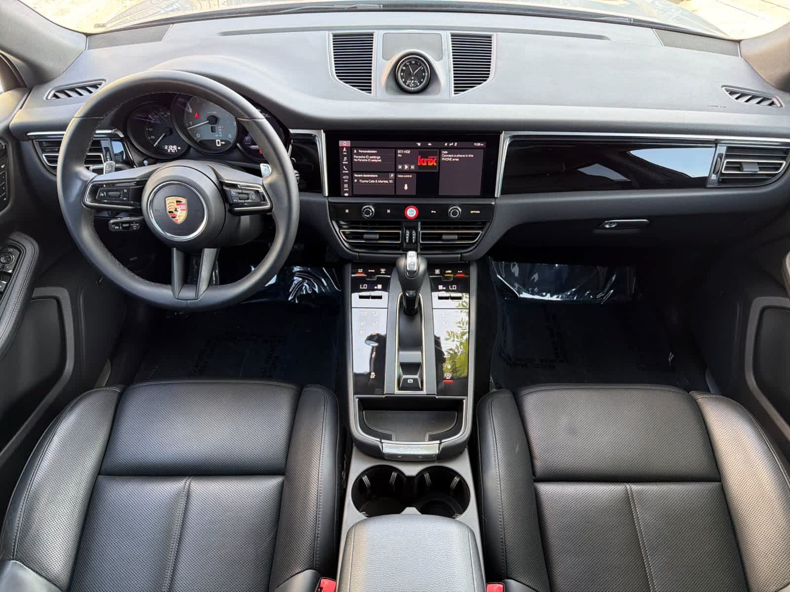 Certified 2024 Porsche Macan S AWD/4WD image 6