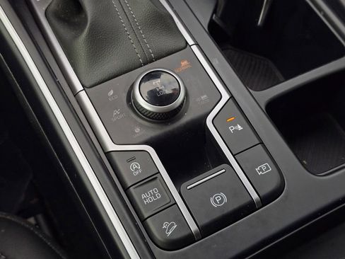 Used 2024 Kia Sorento S w/ Panoramic Sunroof Package AWD/4WD image 17