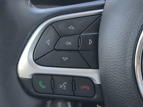 Used 2021 Jeep Compass Latitude w/ Driver Assistance Group image 24