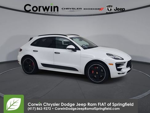 Used 2018 Porsche Macan GTS AWD/4WD image 1