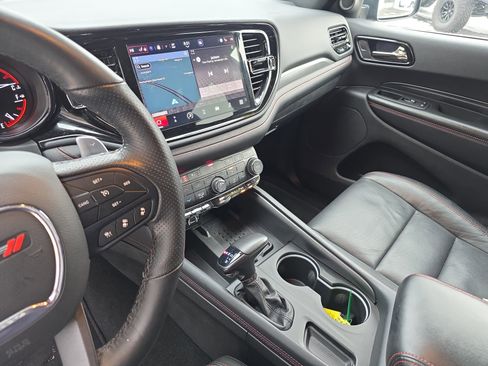 Used 2025 Dodge Durango GT image 28