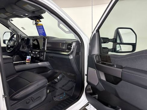 Certified 2025 Ford F350 Lariat w/ Lariat Ultimate Package image 34