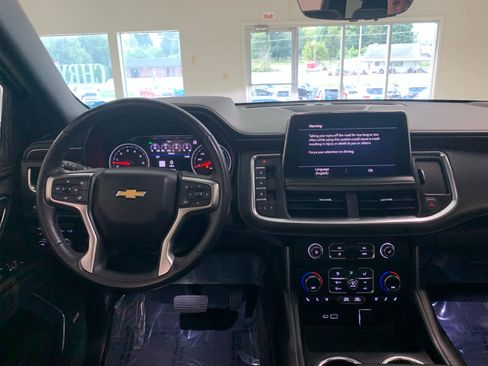 Used 2021 Chevrolet Tahoe Premier w/ Premium Package image 20