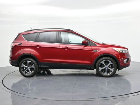 Used 2018 Ford Escape SEL image 5