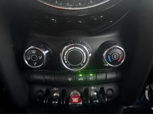 Used 2020 MINI Cooper 2-Door Hardtop FWD image 15