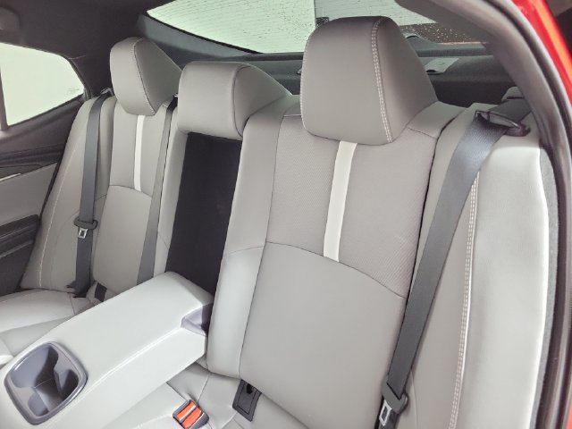Used 2025 Toyota Camry SE FWD image 13