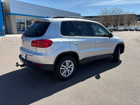 Used 2016 Volkswagen Tiguan S FWD image 6