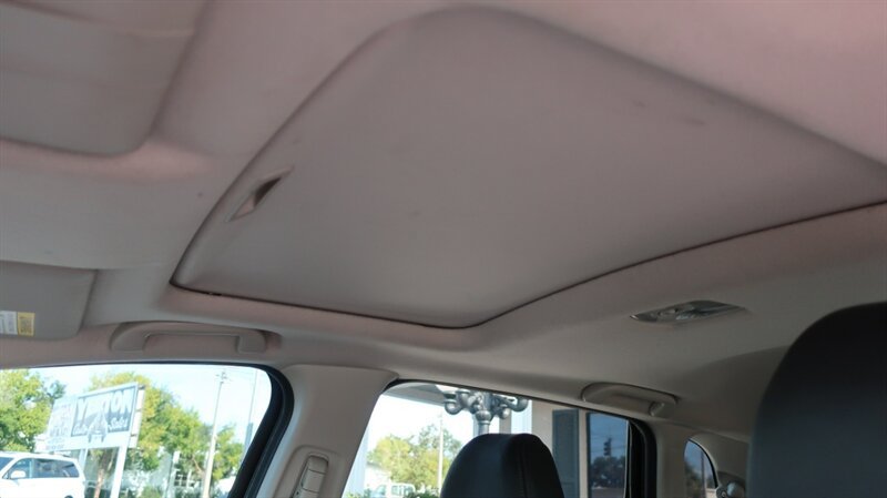 Used 2015 Honda Fit EX-L image 22
