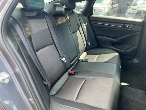 Used 2019 Honda Accord Sport image 18