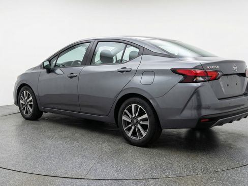 Used 2025 Nissan Versa SV image 6