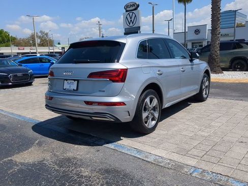 Used 2023 Audi Q5 2.0T Premium w/ Convenience Package AWD/4WD image 4