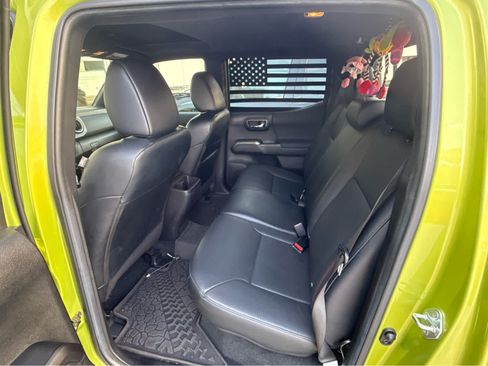 Used 2022 Toyota Tacoma TRD Pro AWD/4WD image 2