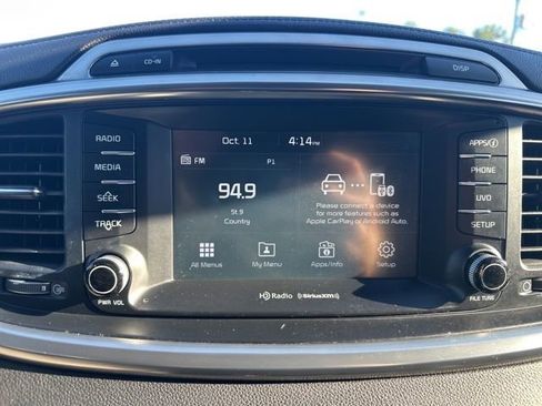 Used 2017 Kia Sorento EX image 25