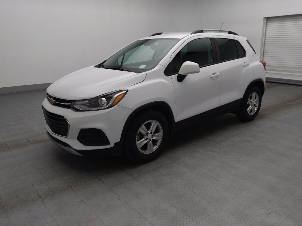 Used 2021 Chevrolet Trax LT w/ Driver Confidence Package FWD image 2