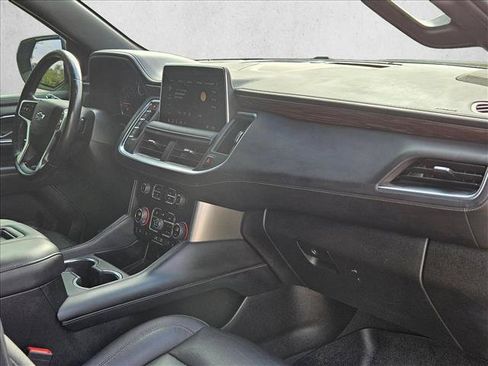 Used 2021 Chevrolet Suburban Z71 AWD/4WD image 22