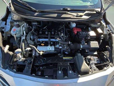 Used 2023 Nissan Versa SV image 31