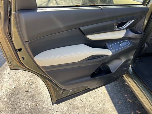 New 2026 Subaru Ascent Limited w/ Popular Package #1 image 13