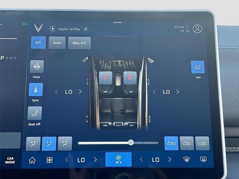 New 2025 VinFast VF 8 Eco image 16