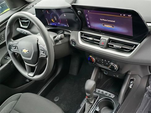 Used 2026 Chevrolet TrailBlazer LS w/ LS Convenience Package image 11