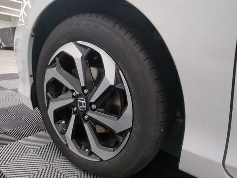 Used 2016 Honda Accord EX image 28