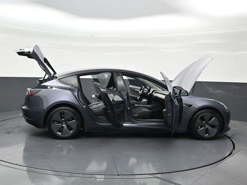 Used 2023 Tesla Model 3 Long Range AWD/4WD image 37
