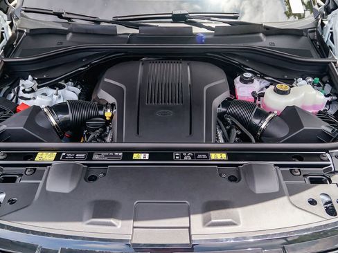 New 2026 Land Rover Range Rover SE AWD/4WD image 29
