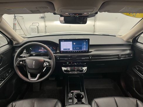 Used 2023 Lincoln Corsair Standard w/ Equipment Group 101A image 2