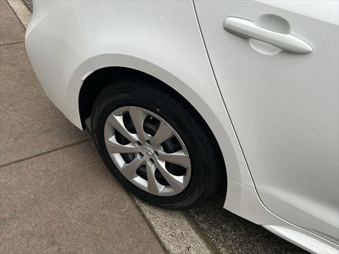 Certified 2020 Toyota Corolla LE image 27