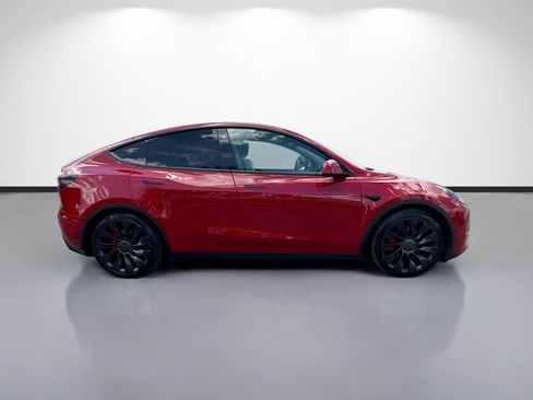 Used 2022 Tesla Model Y Performance AWD/4WD image 2