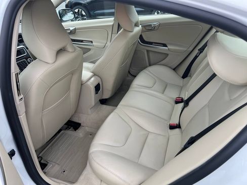 Used 2015 Volvo S60 T5 Premier w/ Convenience Package AWD/4WD image 9