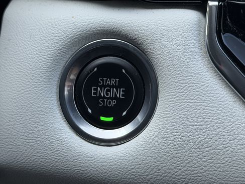 Used 2024 GMC Canyon AT4X w/ AT4X AEV Edition AWD/4WD image 16