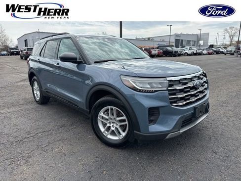 Used 2026 Ford Explorer Active AWD/4WD image 1
