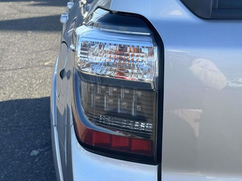 Certified 2022 Toyota 4Runner SR5 Premium image 11