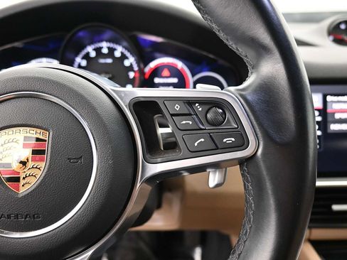 Used 2021 Porsche Cayenne AWD/4WD image 8