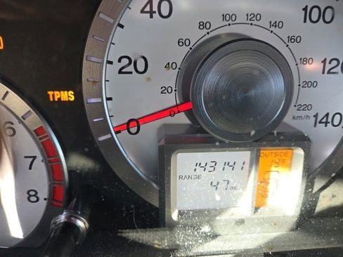 Used 2011 Honda Pilot EX-L image 2