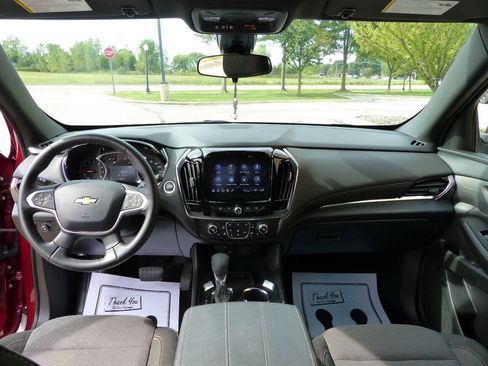Used 2023 Chevrolet Traverse LT FWD image 38