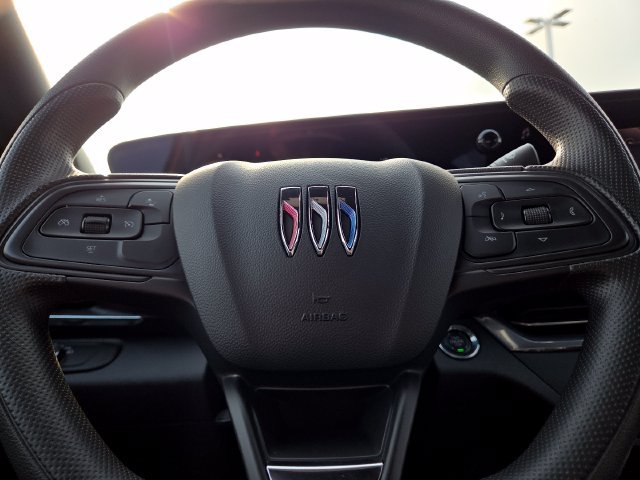 Used 2024 Buick Envista Sport Touring FWD image 22