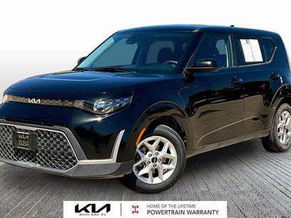 Used 2025 Kia Soul LX w/ LX Technology Package