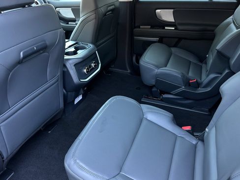 New 2026 Ford Expedition Max Active RWD image 11