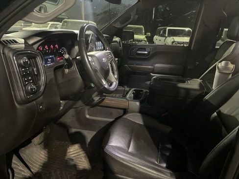 Used 2021 Chevrolet Silverado 1500 LT Trail Boss w/ Convenience Package II image 10